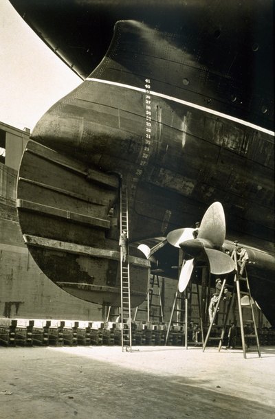 RMS Aquitania - English Photographer